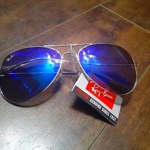 Ray-Ban Aviator Sunglasses  W/ Metalic Lens